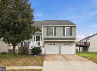 45546 Shannon St, Great Mills, MD 20634