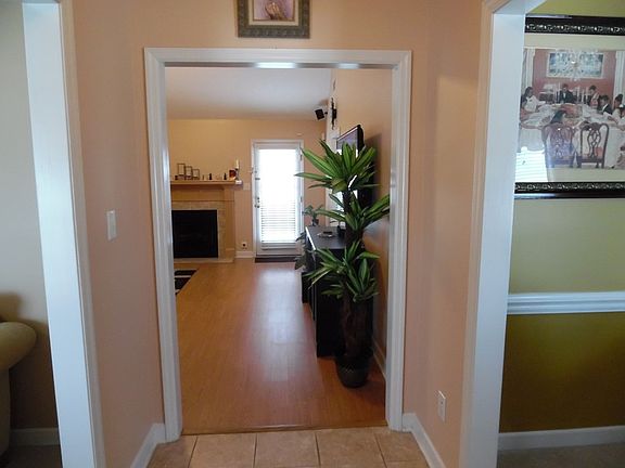2nd image of 3453 Essex Pl