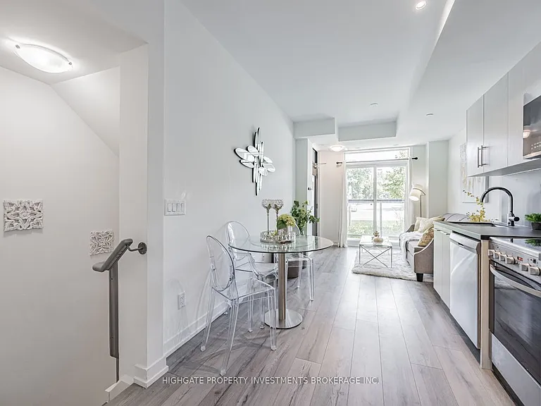 266 Finch Ave E #13 — Photo 14