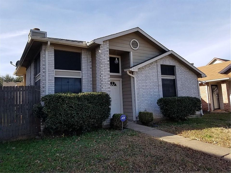 1st image of 10563 Blackjack Oaks Dr