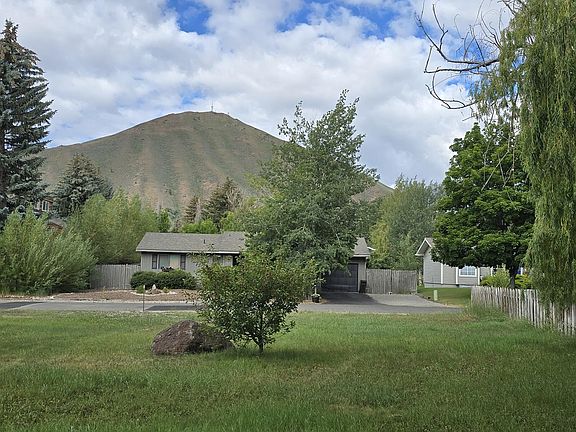 5th image of 1200 Baldy View Dr