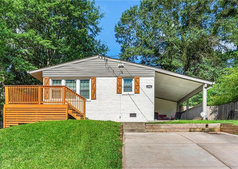 1st image of 716 Amber Pl NW