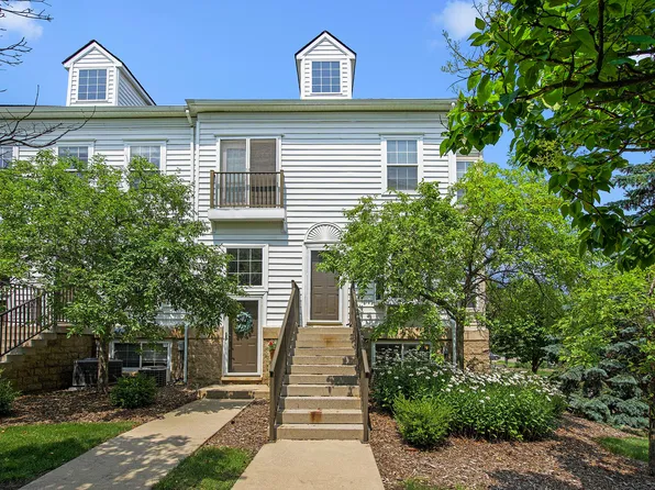 1155 Freesia Ct, Ann Arbor, MI 48105