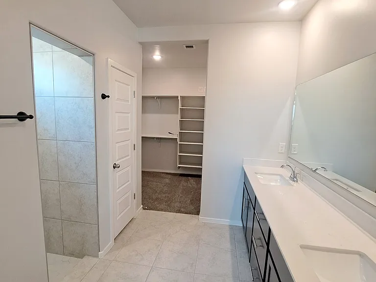 1048 San Cristobal Dr — Photo 5