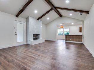 1020 Peach Ln, Desoto, TX 75115