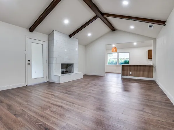 1020 Peach Ln, Desoto, TX 75115