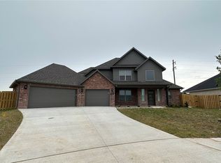 840 Perdido St, Tontitown, AR 72762