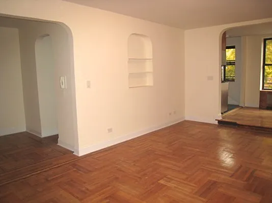 Rented by Metropolitan Equities | media 18