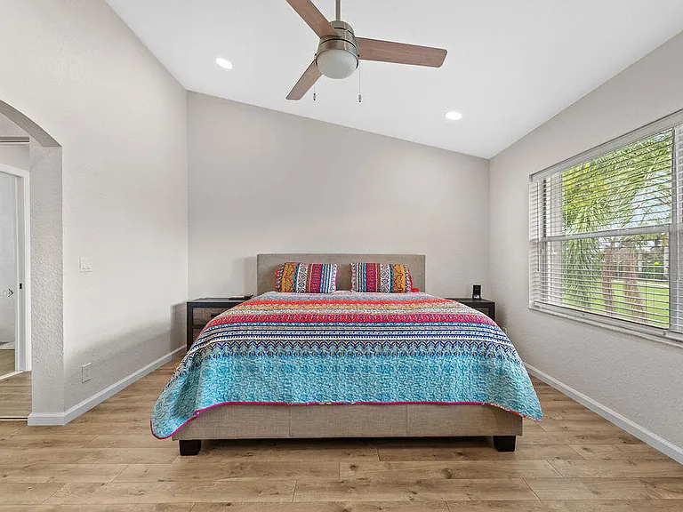 8050 Aberdeen Dr #202 — Photo 32