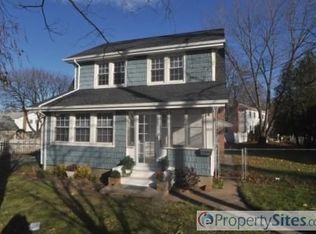 959 Woodfield Rd, West Hempstead, NY 11552