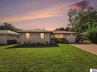 5124 S 121st St, Omaha, NE 68137