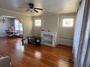 5875 Bartlett St, Pittsburgh, PA 15217