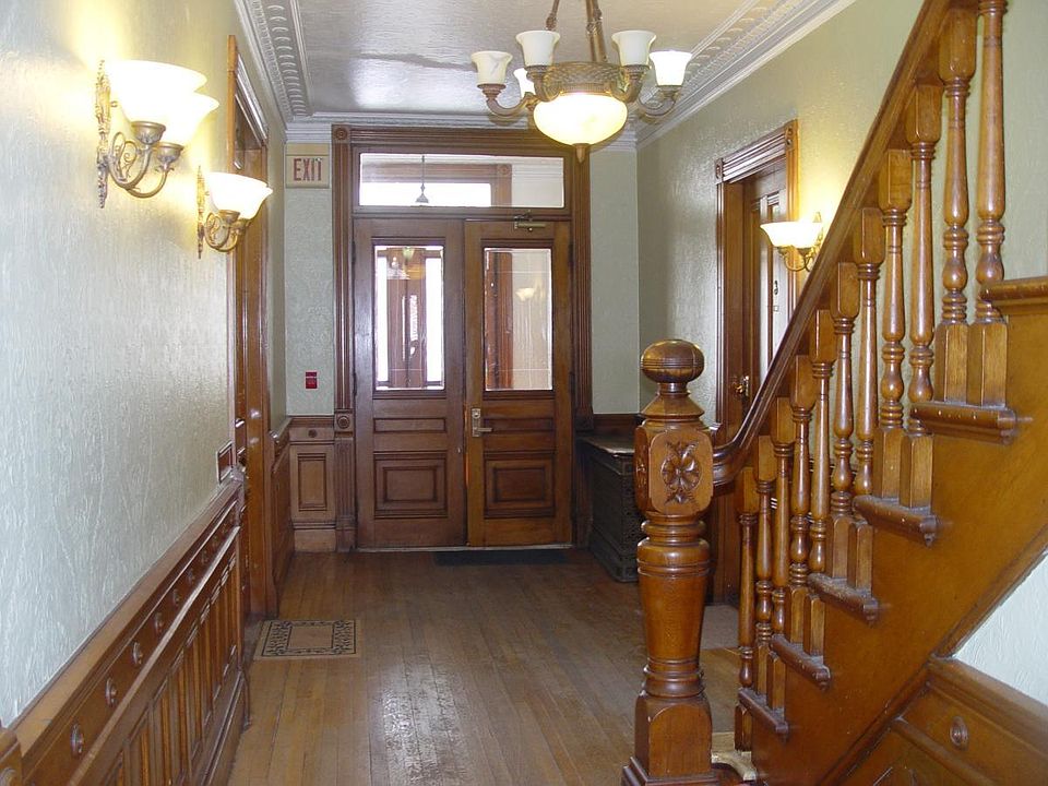Front Entry of the Mansion. This unit has it's own semi-private entrance that it shares with Manager's office on the second floor and another 1 bedroom unit on the 3rd floor. It has it's own back stair entrance to the laundromat in the basement.