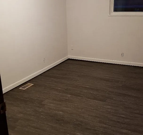 180 Maple Dr — Photo 13