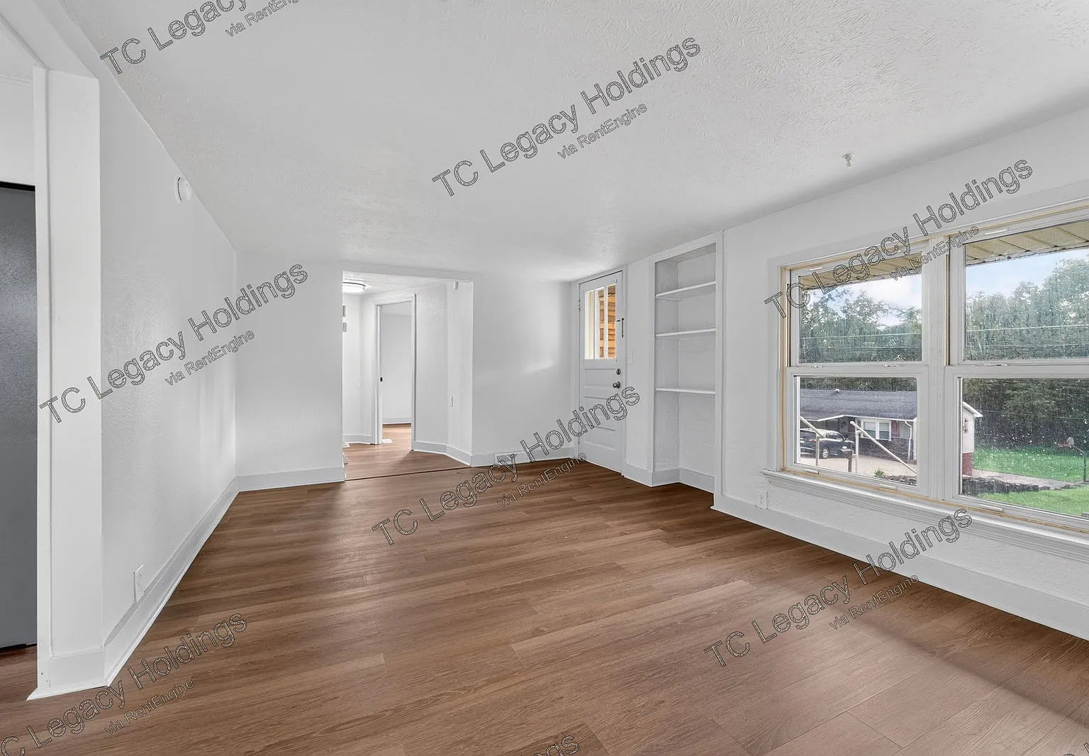 2 bed, 1.0 bath, 799 sqft, $1,050 — Photo 4
