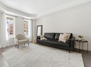 98 Roxton Rd, Oakville, ON L6H6V4