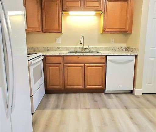 2nd image of 3013 NW 92nd Ave