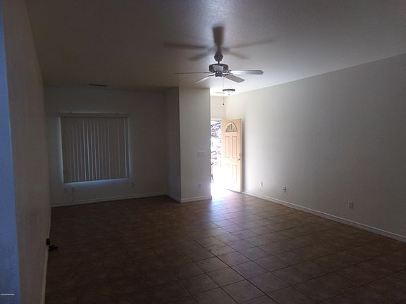 3rd image of 9134 E Lakeshore Dr APT A