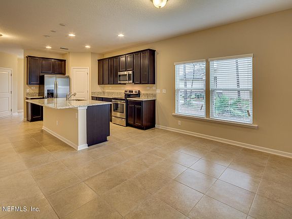 5th image of 75471 CANTERWOOD Drive #613