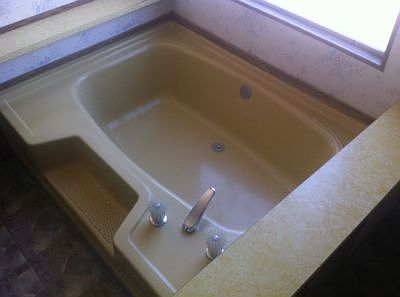 Huge Tub!