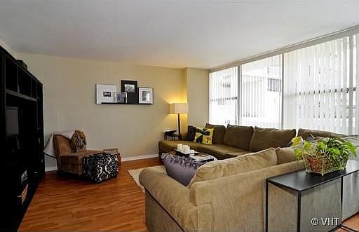 2nd image of 1000 N Lake Shore Dr APT 901