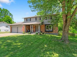 472 Lindy Blvd, Ballwin, MO 63021