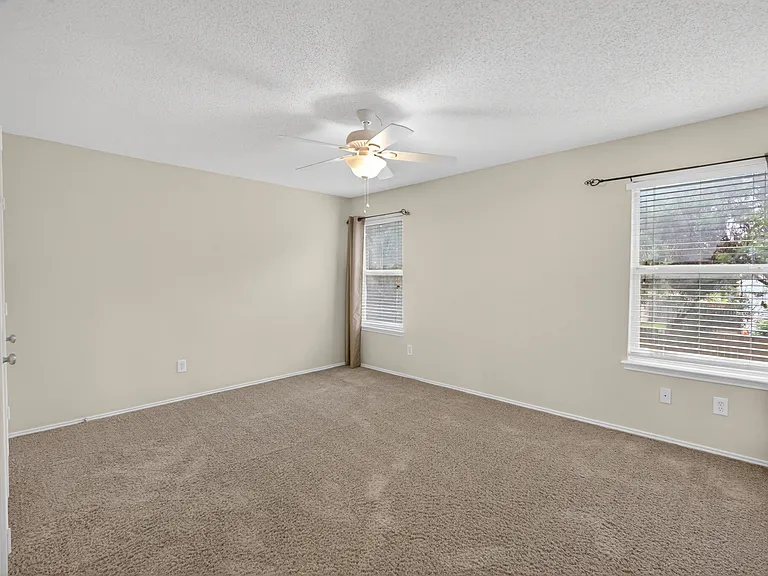 4022 Cedar Elm Ln — Photo 24