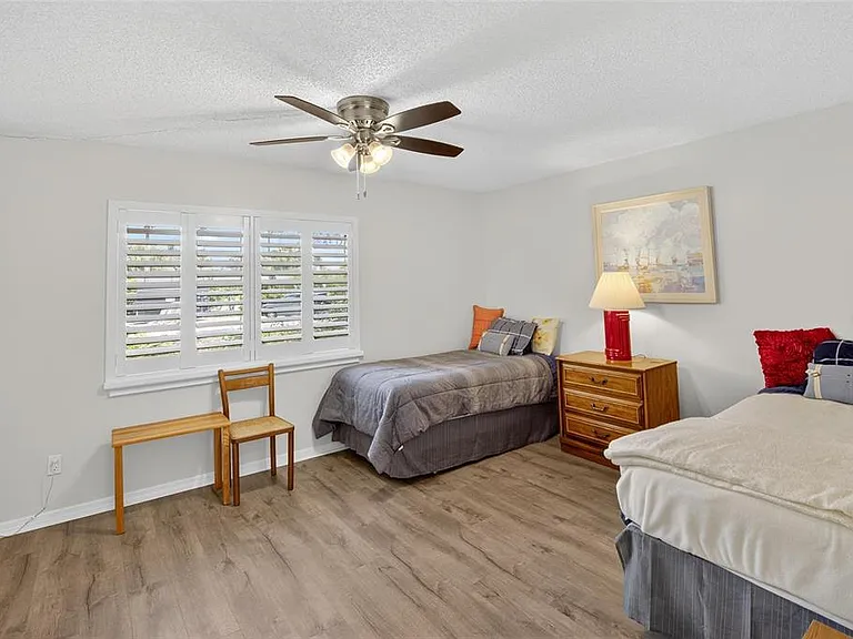 2221 Ivan Ct — Photo 26