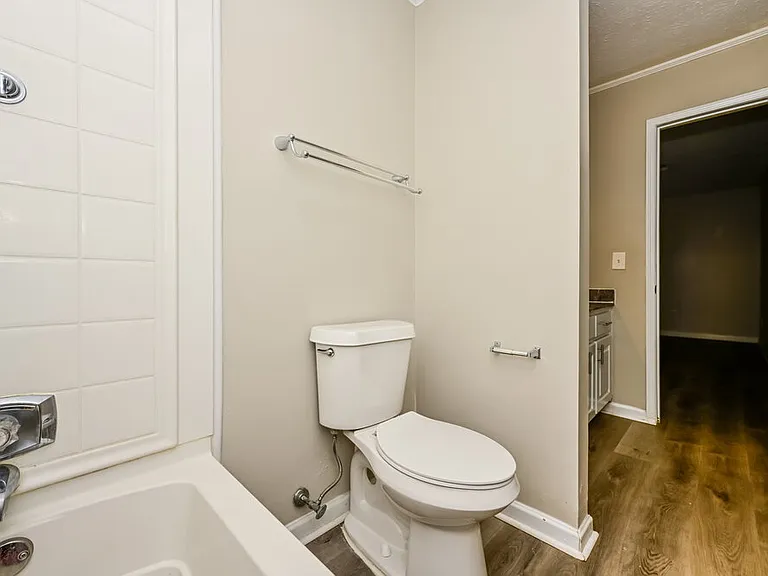 120 Tanglewood Dr — Photo 17