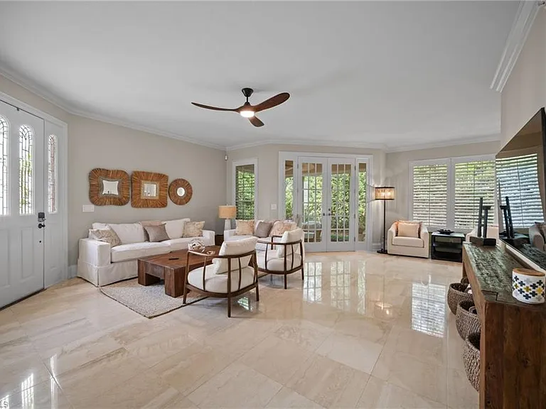 261 Colonade Cir #2701 — Photo 4