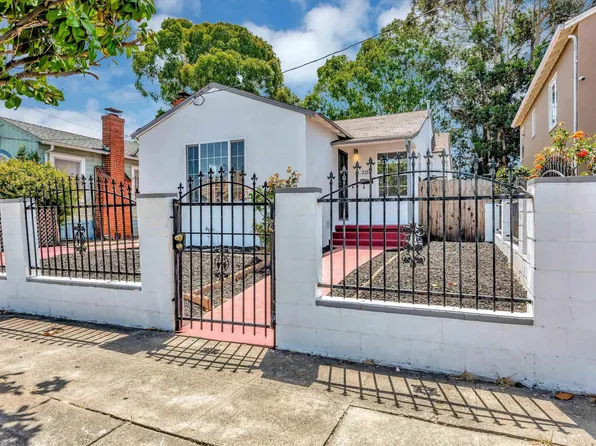 2212 Dashwood Ave, Oakland, CA 94605