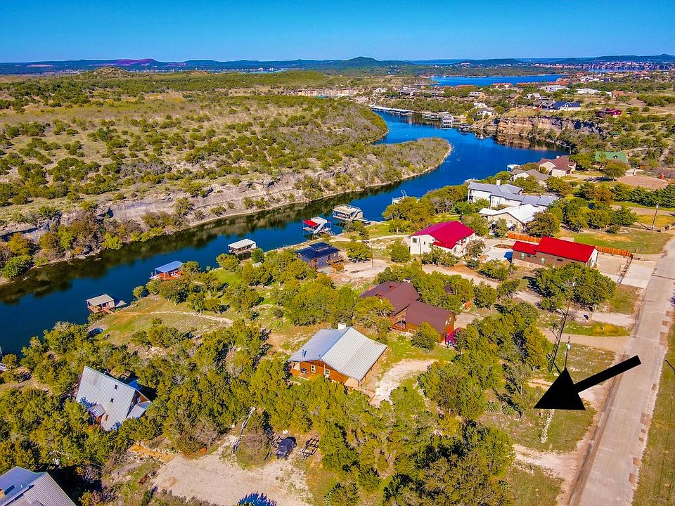 1st image of 1040 Bluff Creek Dr