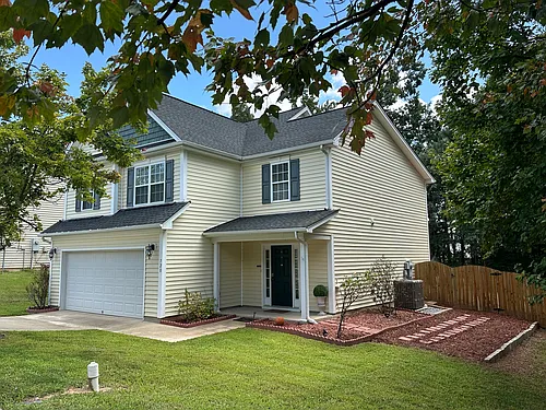 720 Pyracantha Dr Photo 1