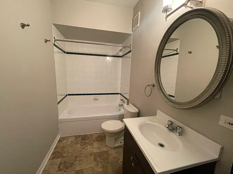 80 Flora St #1 — Photo 7