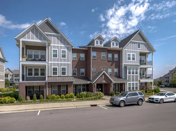 2000 Shadow Green Dr #H203, Franklin, TN 37064