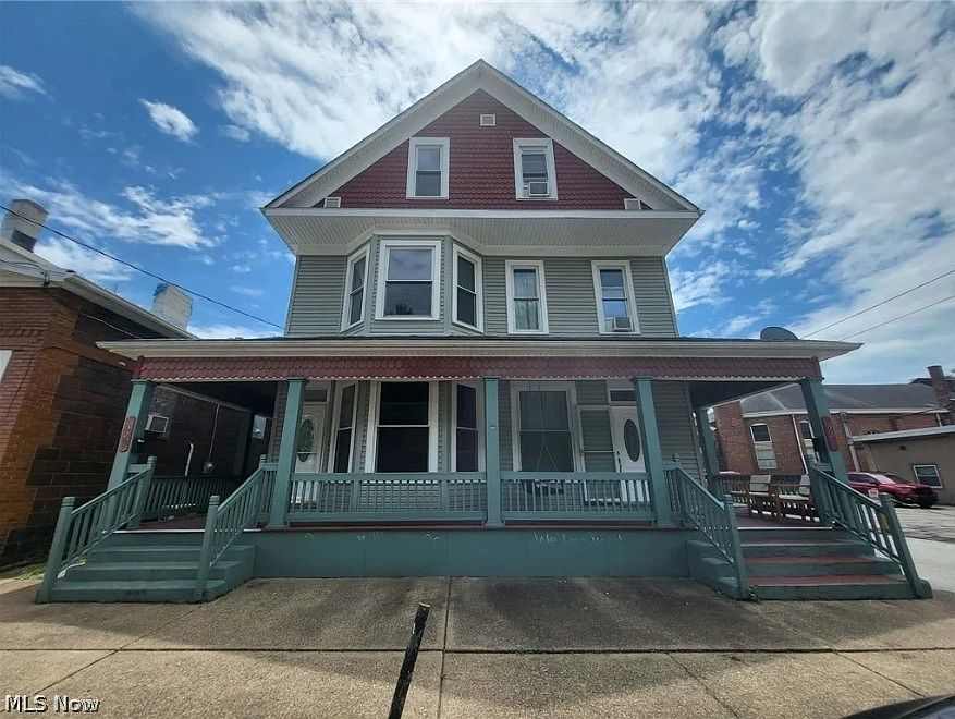 1st image of 320-322 34th St
