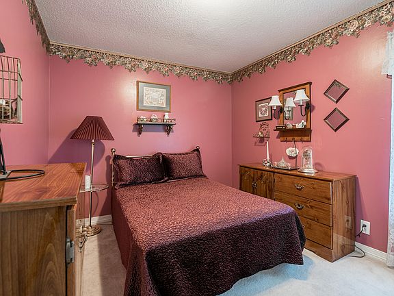 4th image of 7501 S Whispering Oak Cir