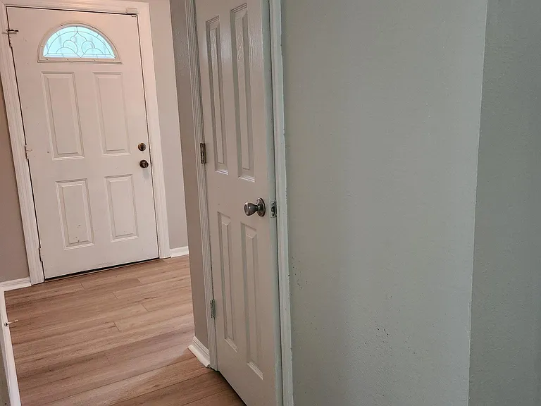 603 Powell St — Photo 13