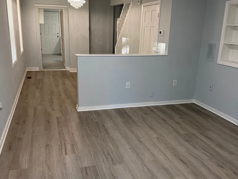 58 E Monroe St — Photo 3