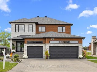 348 Saint Tropez St, Russell, ON K0A1W0