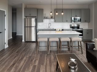 Dillard Apartments, Fargo, ND 58102