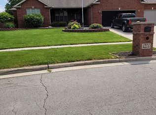 1911 Hogan Dr, Findlay, OH 45840