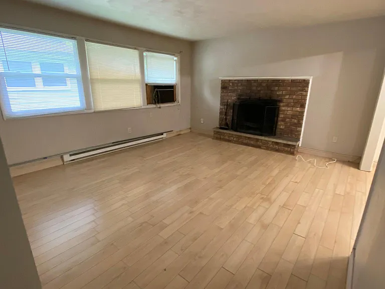 213 S Fairview Ave #5 — Photo 6