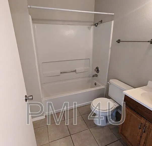 12409 Manitoba Dr NE #B — Photo 30