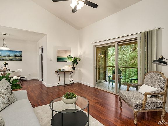 5th image of 4629 W Lake Sammamish Pkwy SE APT H306