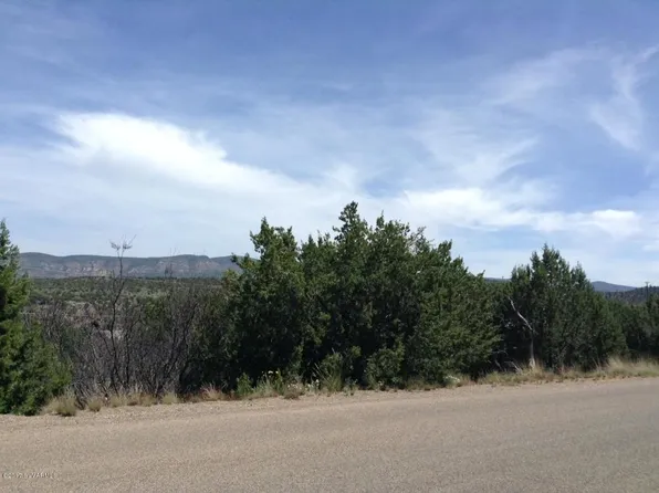 4805 N Nachez Dr, Rimrock, AZ 86335