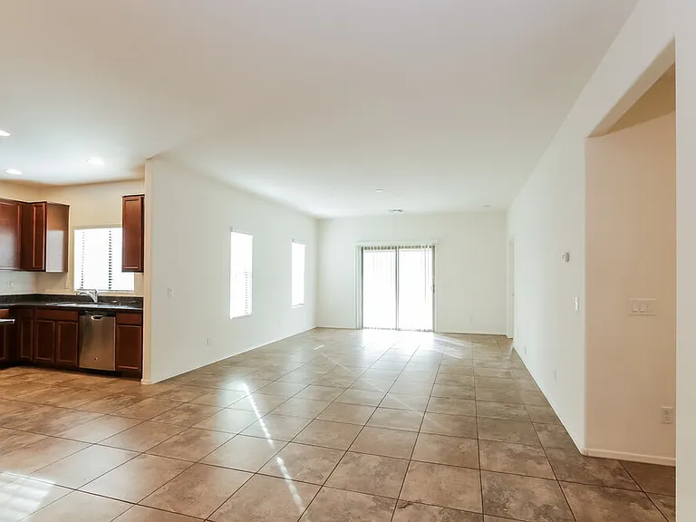 4945 W Fawn Dr — Photo 7