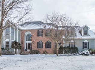 1 Olde York Rd, Randolph, NJ 07869