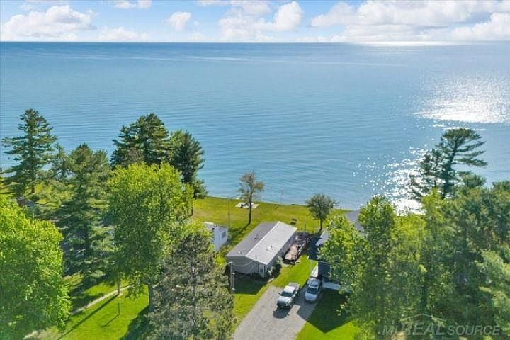 1st image of 8723 Lakeshore Rd