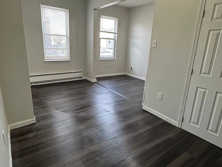 BERKS_175W — Photo 3